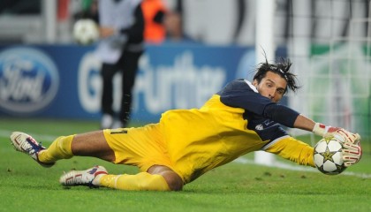 开云体育官网下载-灰熊最后一秒绝杀，现场气氛爆棚，灰熊袭击死亡视频